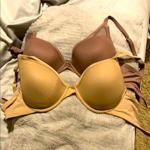 Third Love Classic Contour Plunge Bra (2) 34E